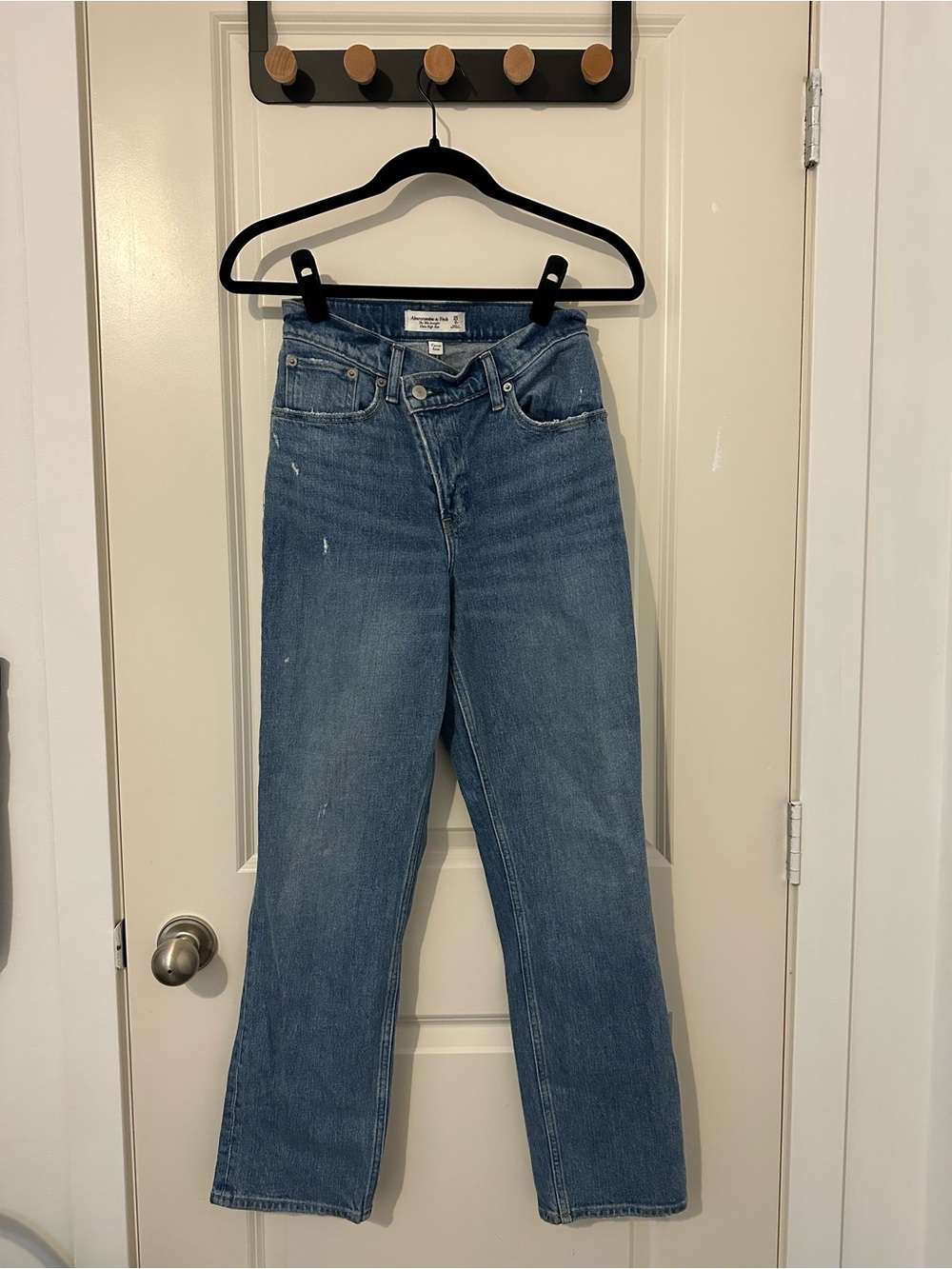 Abercrombie & Fitch High-Rise Straight-Leg Blue Jeans (curve love)